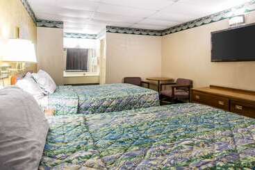 هتل Rodeway Inn