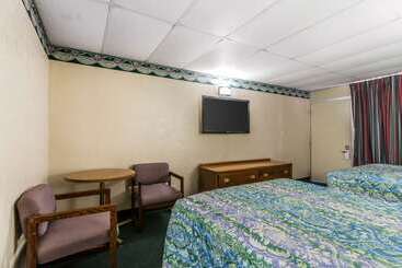 هتل Rodeway Inn