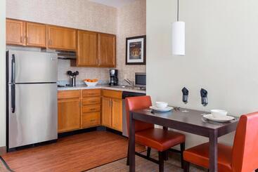 Residence Inn By Marriott Bloomington By Mall Of America