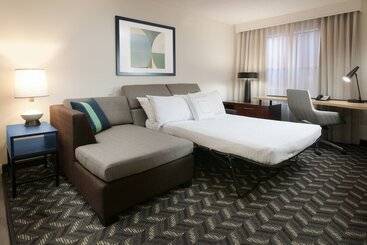 Residence Inn Dallas Addison/quorum Drive