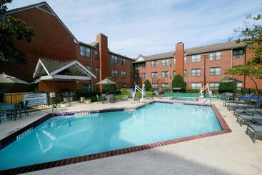 Residence Inn Dallas Addison/quorum Drive