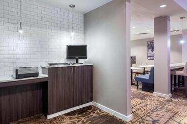 Residence Inn Tampa Sabal Park/brandon