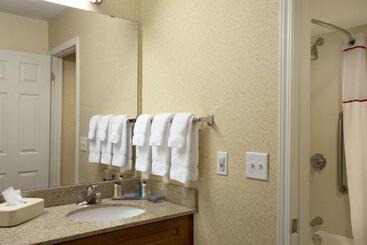 اقامتگاه Affordable Suites Of America Grand Rapids