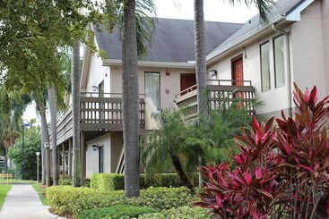 Резиденция Doral Inn & Suites Miami Airport West