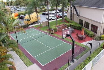 Резиденция Doral Inn & Suites Miami Airport West