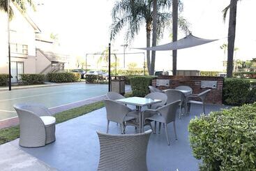 Резиденция Doral Inn & Suites Miami Airport West