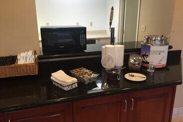 Резиденция Doral Inn & Suites Miami Airport West