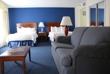 Резиденция Doral Inn & Suites Miami Airport West