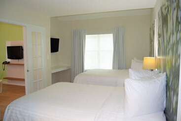 Резиденция Doral Inn & Suites Miami Airport West