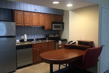Резиденция Doral Inn & Suites Miami Airport West