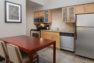 اقامتگاه Sonesta Es Suites Albuquerque