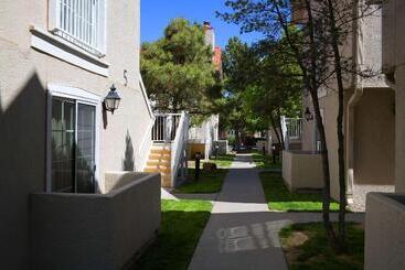 اقامتگاه Sonesta Es Suites Albuquerque