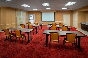اقامتگاه Sonesta Es Suites Allentown Bethlehem Airport