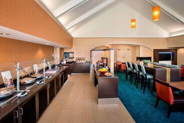 اقامتگاه Sonesta Es Suites Allentown Bethlehem Airport