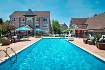 اقامتگاه Sonesta Es Suites Allentown Bethlehem Airport