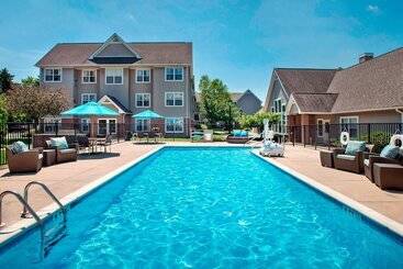 اقامتگاه Sonesta Es Suites Allentown Bethlehem Airport