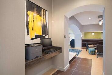 اقامتگاه Sonesta Es Suites Atlanta Kennesaw Town Center