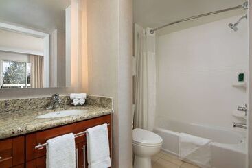 اقامتگاه Sonesta Es Suites Carmel Mountain  San Diego
