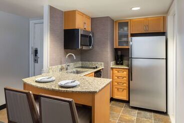 اقامتگاه Sonesta Es Suites Carmel Mountain  San Diego