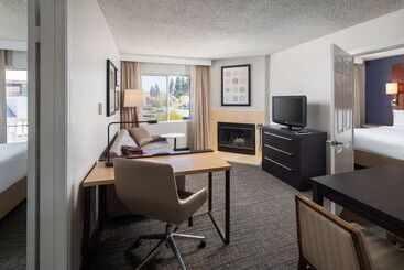 اقامتگاه Sonesta Es Suites Carmel Mountain  San Diego