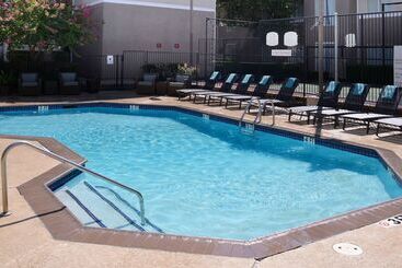 اقامتگاه Sonesta Es Suites Dallas Medical Market Center