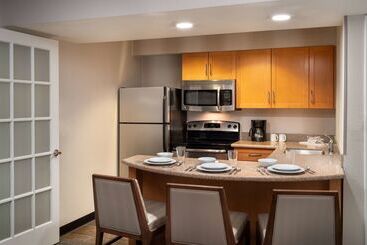 اقامتگاه Sonesta Es Suites Tempe