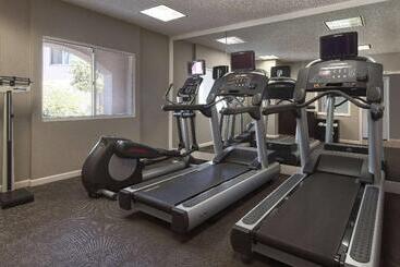 اقامتگاه Sonesta Es Suites Tempe
