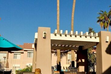 اقامتگاه Sonesta Es Suites Tempe