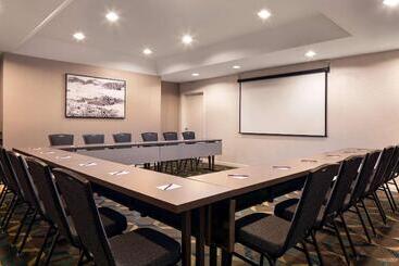 اقامتگاه Sonesta Es Suites Tempe