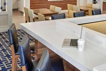 اقامتگاه Sonesta Es Suites Wilmington  Newark