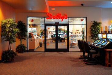 استراحتگاه Laughlin River Lodge
