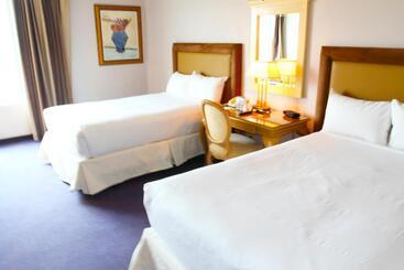استراحتگاه Laughlin River Lodge