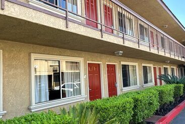 Rivera Inn & Suites Motel