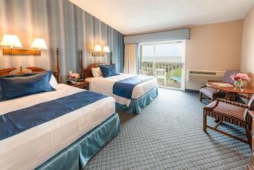 Riviera Beach Resort