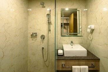 Amika Hotel,madurai   Near Airport