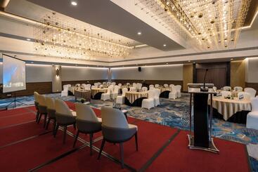 Amika Hotel,madurai   Near Airport