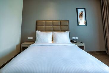 Amika Hotel,madurai Near Airport