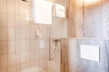 Hotel Gasthof Enge Self Check In