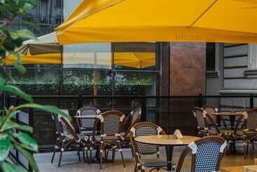 هتل Mercure Baku City