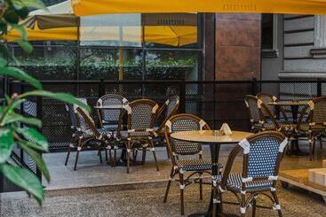 هتل Mercure Baku City