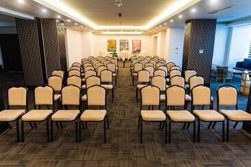 هتل Mercure Baku City