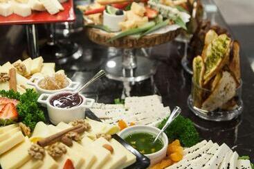 هتل Mercure Baku City