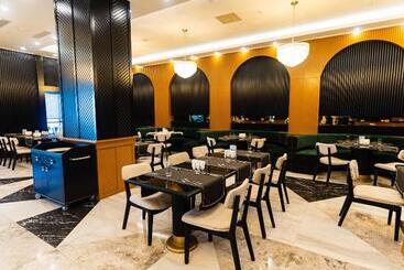 هتل Mercure Baku City