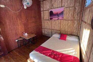 هتل Monaliza Surf Resort La Union