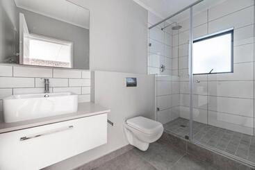 Urban Artisan Luxury Suites By Totalstay