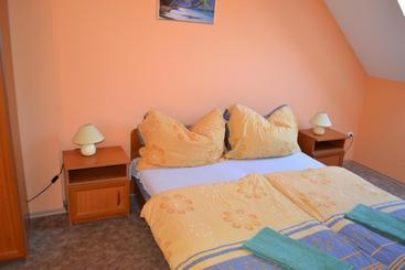 تختخواب و صبحانه Guest House Silatti   Apartments