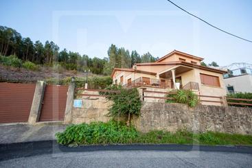 پانسیون Casa O Con