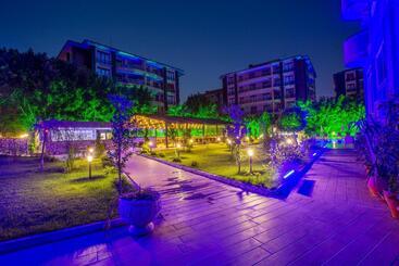 Grand Alisa Hotel – Ex.royalisa