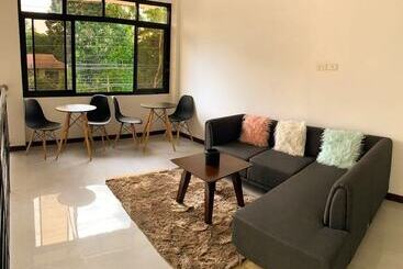 Monati Hostel Panglao