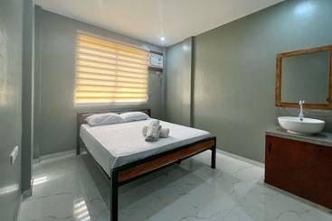 Monati Hostel Panglao